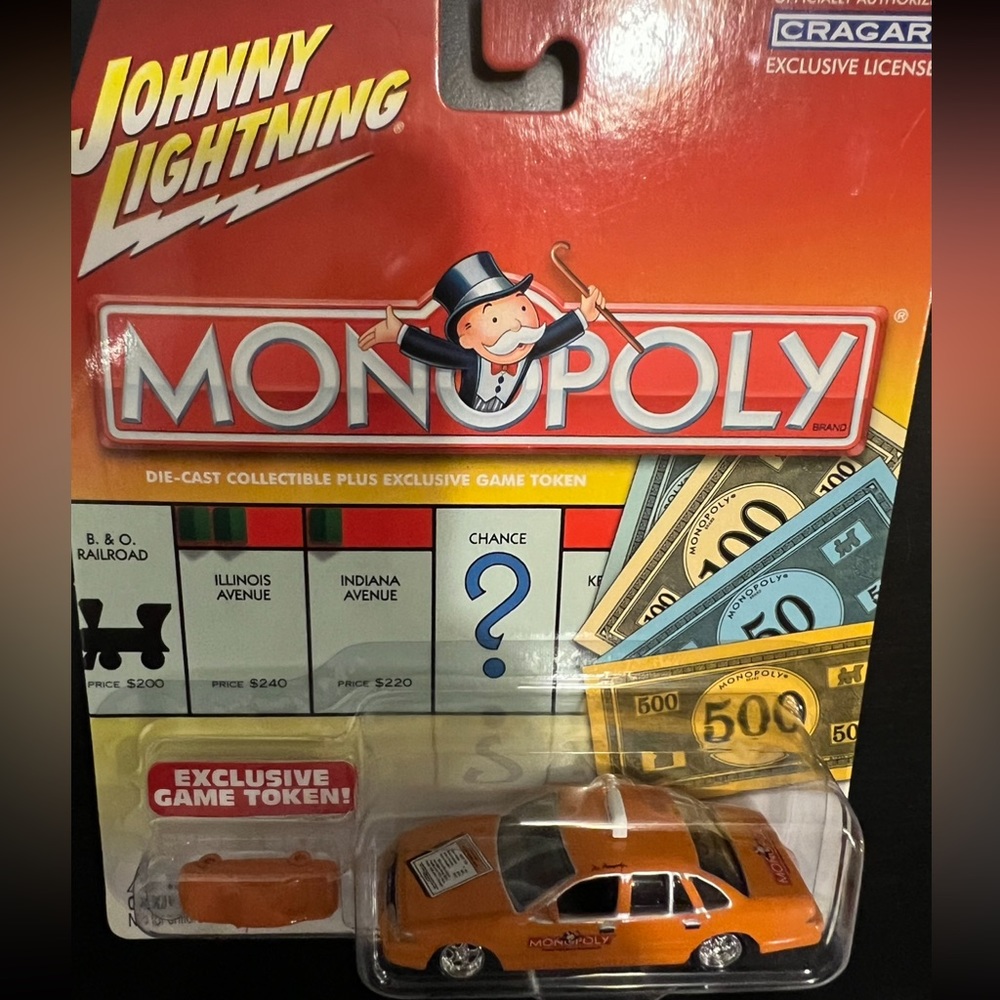 Johnny Lightning Monopoly New York Avenue 1997 Ford Crown Victoria Taxi